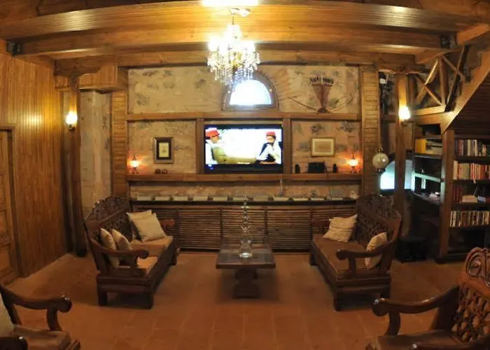 Issiz Tarihi Butik Szálloda 3*